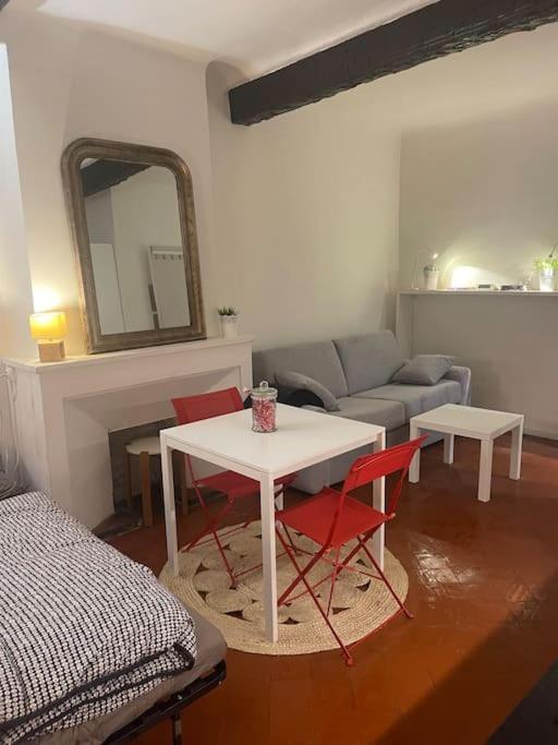 Апартаменты Aix En Provence - Jolie Studio Экс-ан-Прованс Экстерьер фото